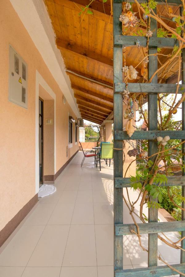 One Bedroom Apartment Near The Kamenjak Park In Prematura Premantura Kültér fotó